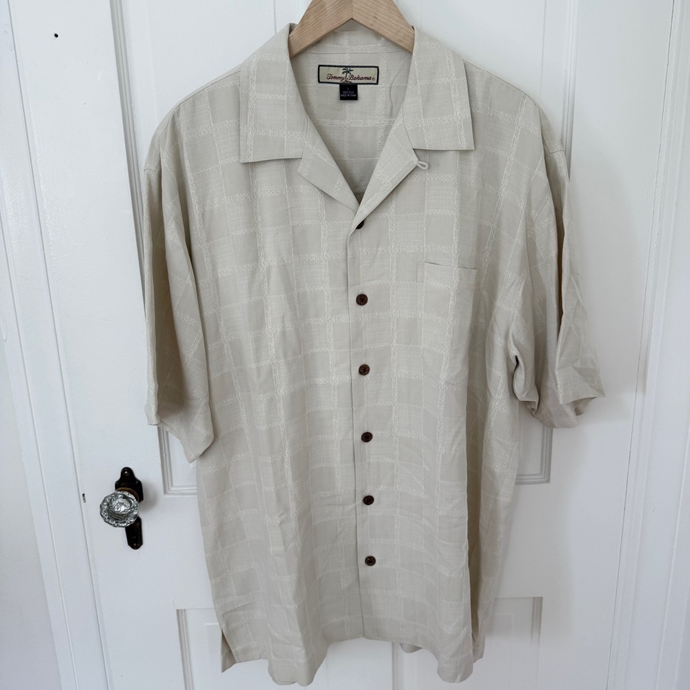 Tommy Bahama 100% Silk Hawaiian Camp Collar Resort Shirt Tan Grid Pattern Print